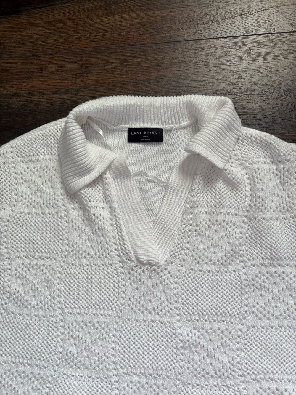 EUC Lane Bryant White Openwork Collar V-Neck Short Sleeve Sweater - Picture 5 of 10